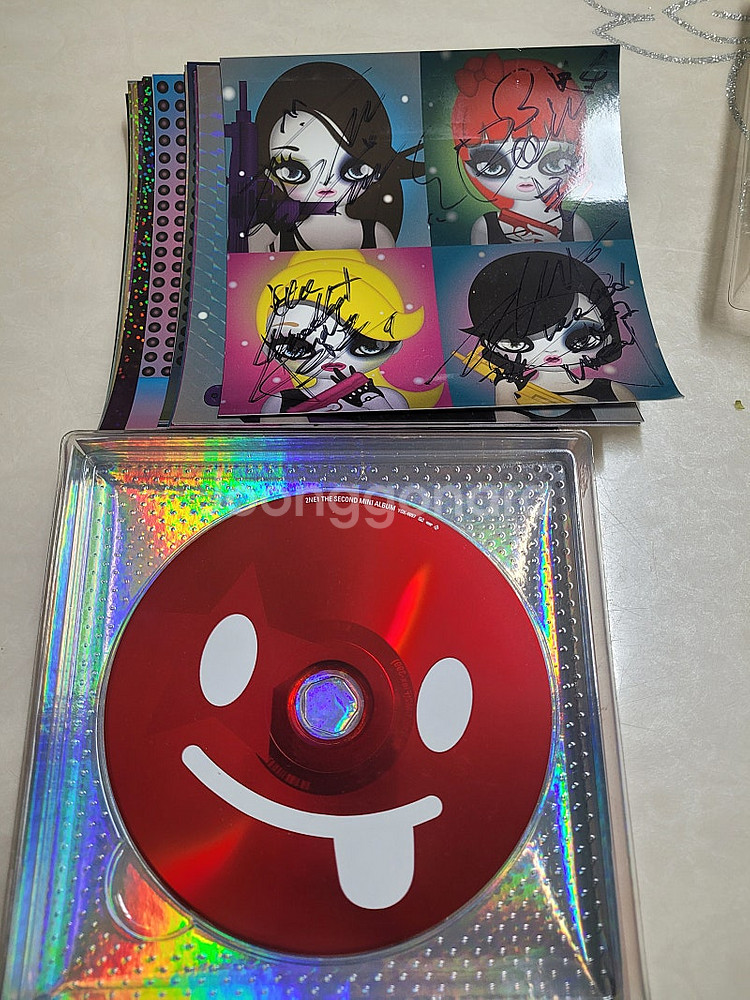 2NE1친필 싸인 CD--2