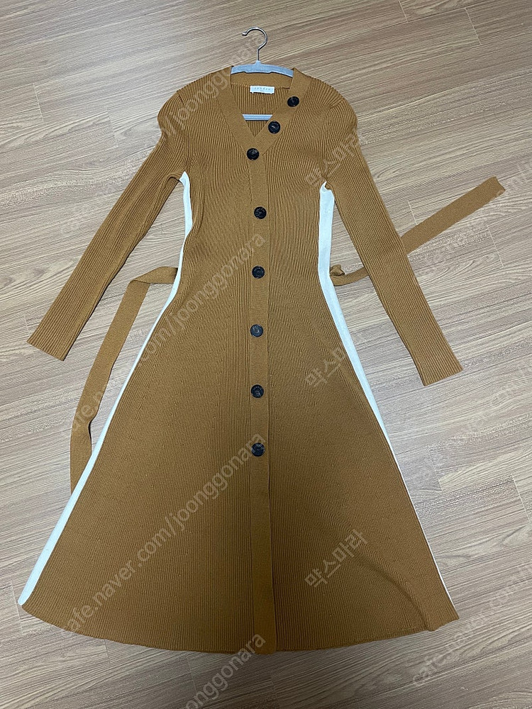 산드로 버튼 골지 니트 롱 원피스/ 한섬 타임 마인 시스템 띠어리 마쥬--4