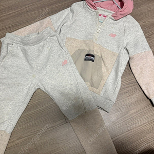 뉴발란스 상하복 110