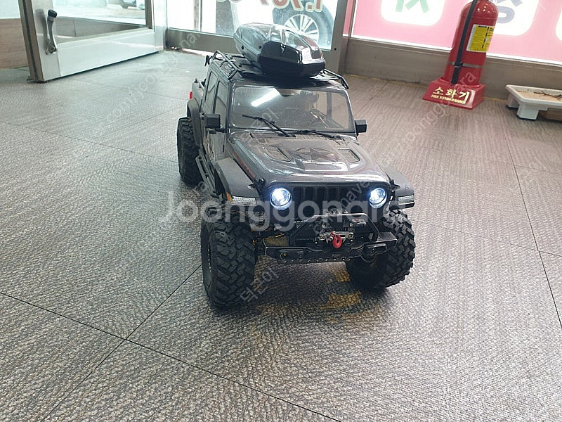 엑시얼 SCX10 3 트라이얼 RC카 판매합니다--0
