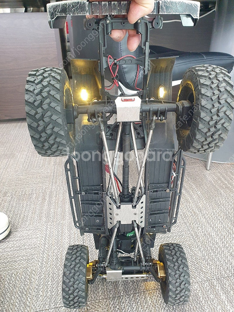 엑시얼 SCX10 3 트라이얼 RC카 판매합니다--4