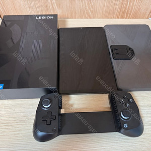 Y700 2세대 글로벌롬 12G + 256G Gamesir X5 컨트롤러 팝니다..