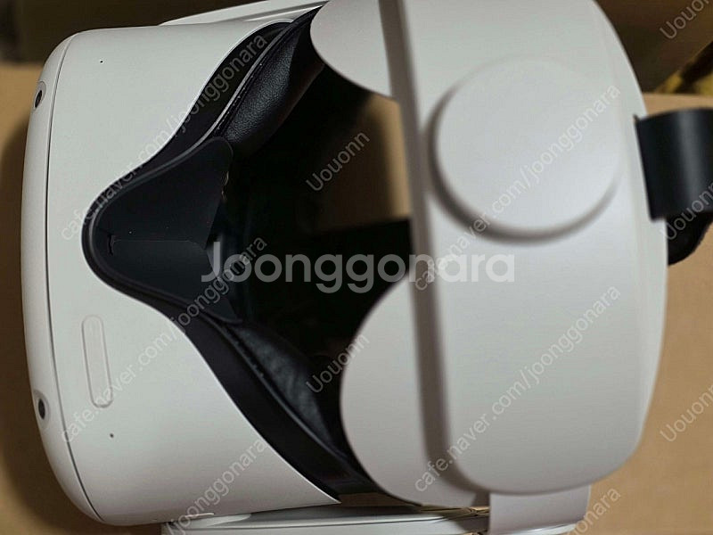 오큘러스 퀘스트2 128gb 팝니다(헤드단품)--1