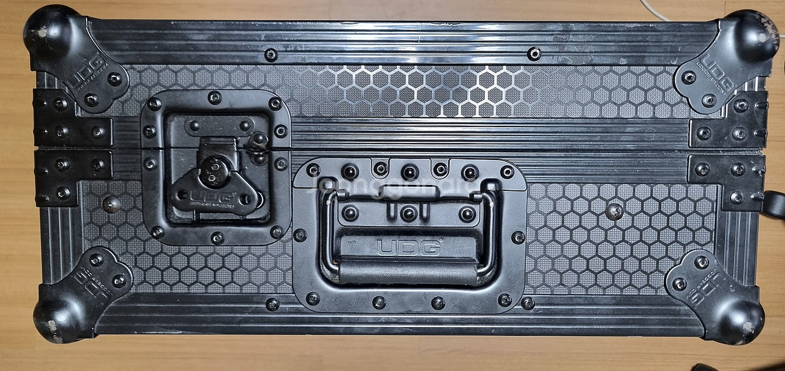 udg ddj-1000 플라이트 케이스 팝니다.--2