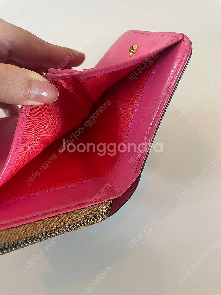 MCM 비세토스 래빗 중지갑--3