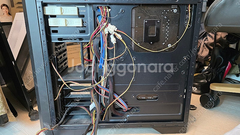 컴퓨터본체 hdd 제외 i5 4670 gtx970 z8...--8