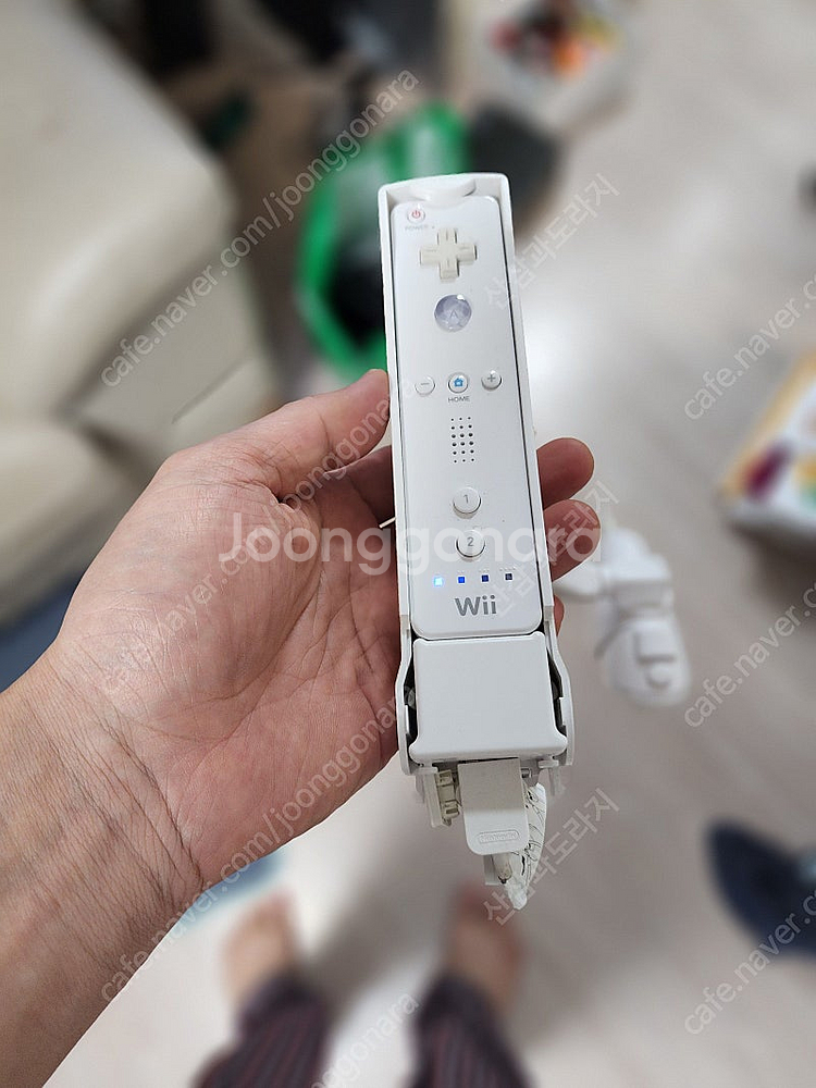 wii 1인셋 팝니다. 패밀리 피싱 컨트롤러 포함.--0