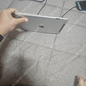 아이패드 구형 2세대 A1396 셀룰러 16기가 판매