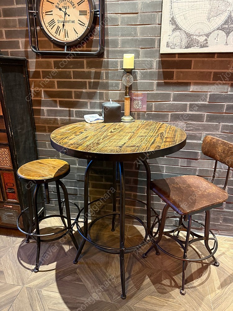 까사알렉시스 명품 인테리어 가구 / 소품 판매합니다. 빈티지 인테리어 이미지