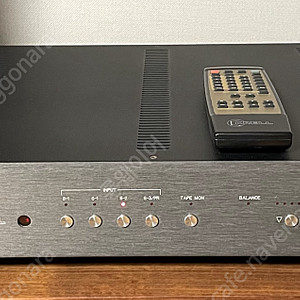 크렐 인티앰프 Krell KAV-300i 8ohm 150w/ch 판매합니다.