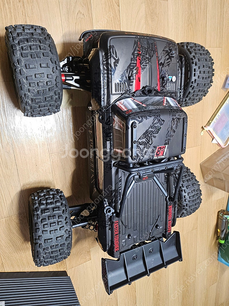아르마 아웃캐스트 1/5 8s exb v2 rtr 팝니...--1