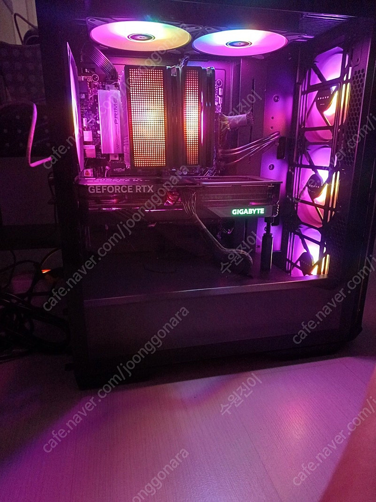 긱바4070ti super 게이밍oc 팝니다--3