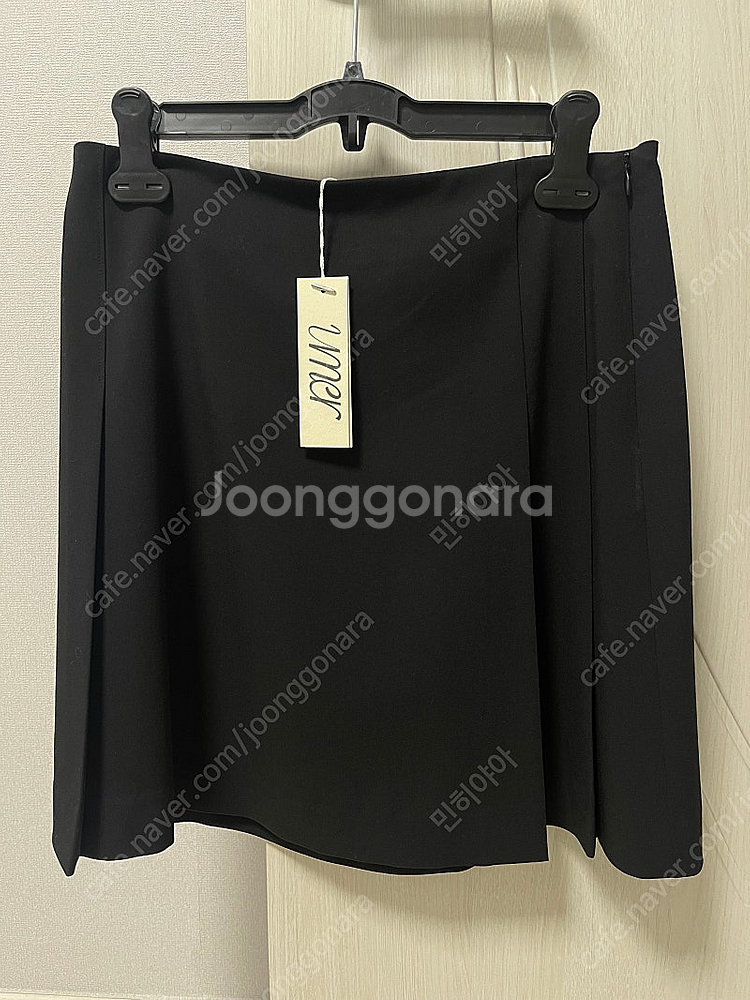 유메르 치마 판매합니다--0