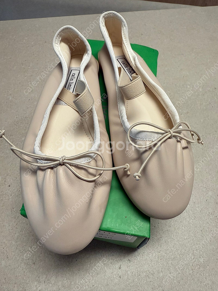 꺌랑 발레리나ver.2 연베이지 240 새상품--0