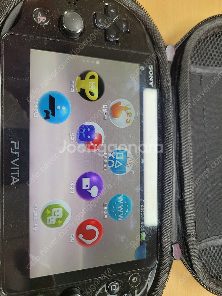 PS VITA 2세대 256G--5