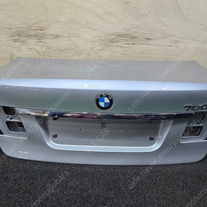 BMW F02 7시리즈 후기형 트렁크 30만원 *외장 부품은 재도장 후 사용을 권장합니다. (모든 외장 부품은 택배사지침상 파손면책 동의 후 발송됩니다)