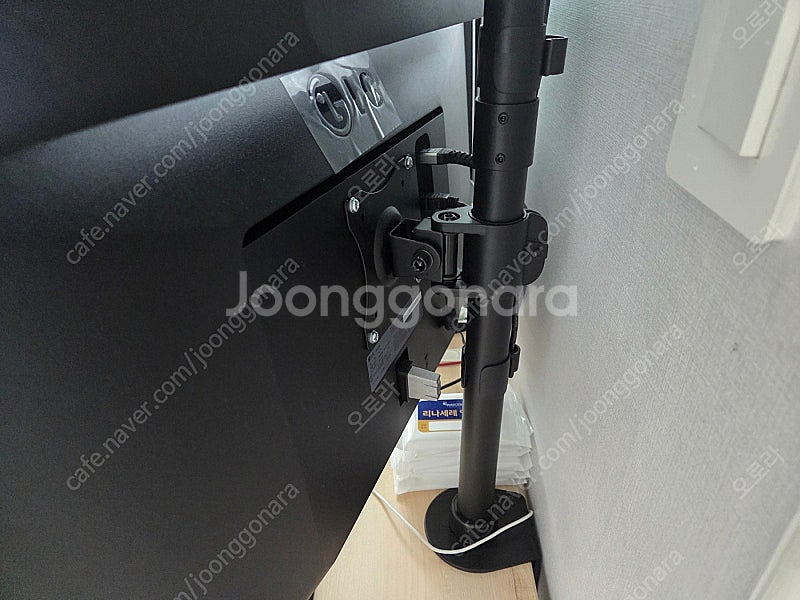 LG 모니터 29wq500 2대 카멜 상하 듀얼모니터암...--2