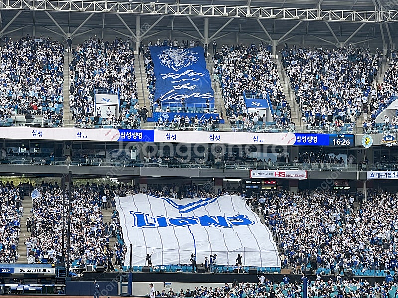 삼성라이온즈 4월27일 외야지정석 RF3구역 구해요--0