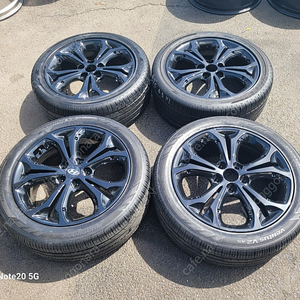 (판매) 현대 I30 블랙 17인치 휠타이어