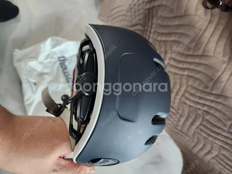 따우전드 챕터 네이비M사이즈 미니벨로 자전거헬멧 팝니다...--4