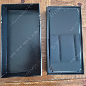 갤럭시 S22 그린 256GB 팝니다.