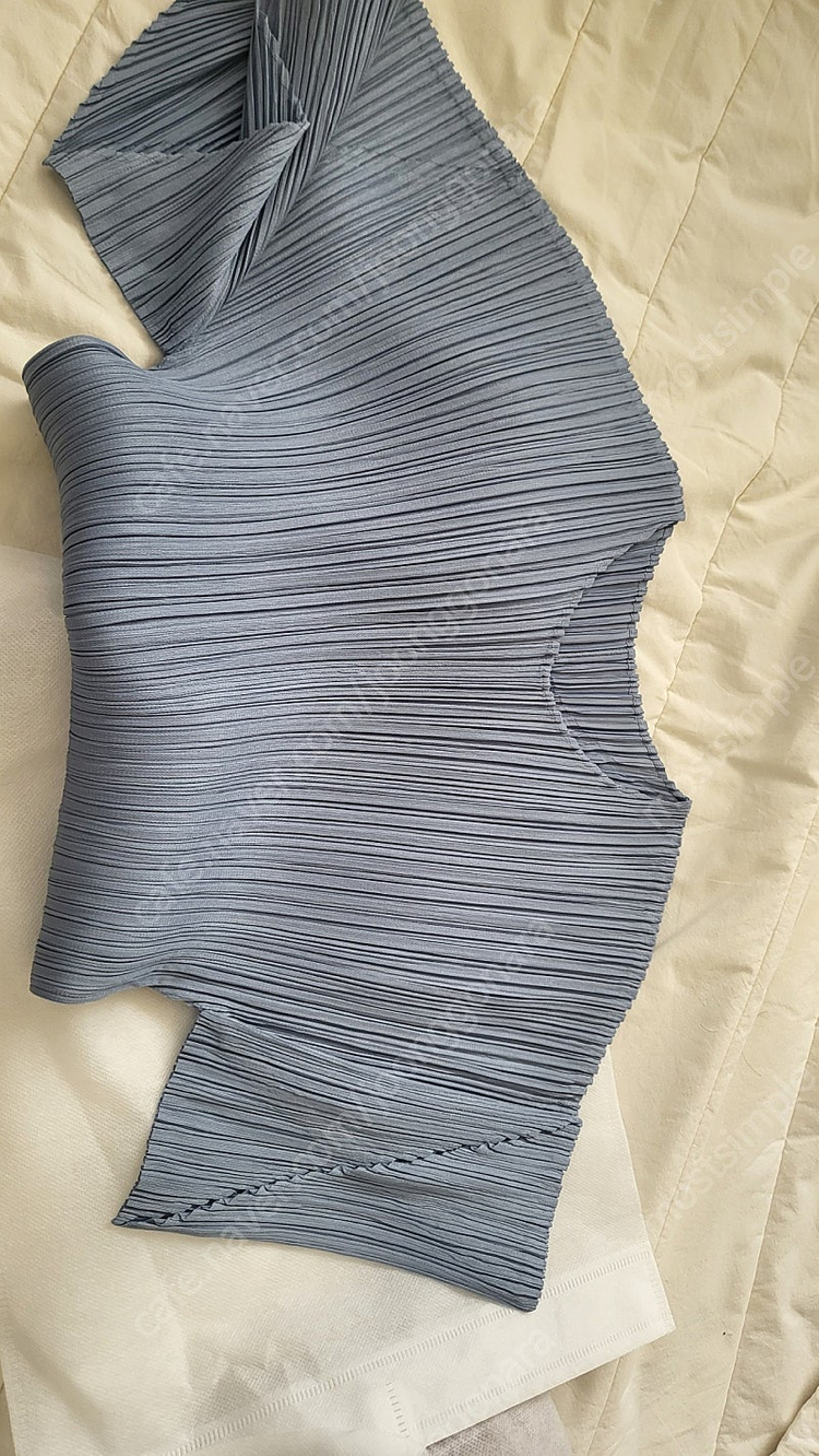 플리츠플리즈 볼륨탑 쿨그레이 이미지