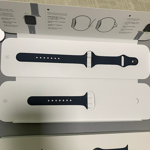 애플워치8 알루미늄 (미드나이트) 41mm GPS+셀룰러 a+급 풀세트 팝니다