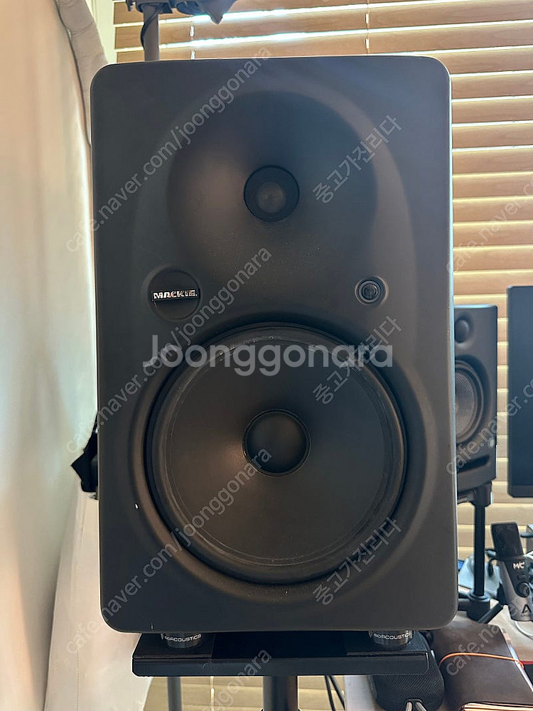 맥키 Mackie hr824mk2 1조 팝니다.--1