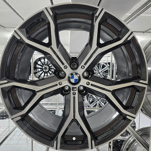 BMW x5 21인치 휠1짝 새상품급 팝니다.