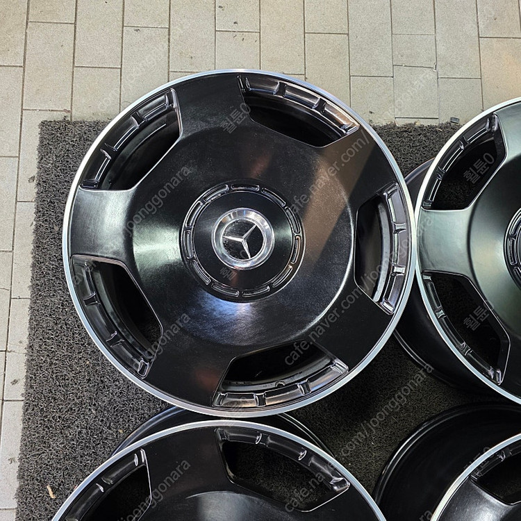 [ 중고 ] 벤츠 G63 AMG 스타일 20인치 블랙 휠 팝니다. ( S클래스 / E클래스 추천 ) 이미지