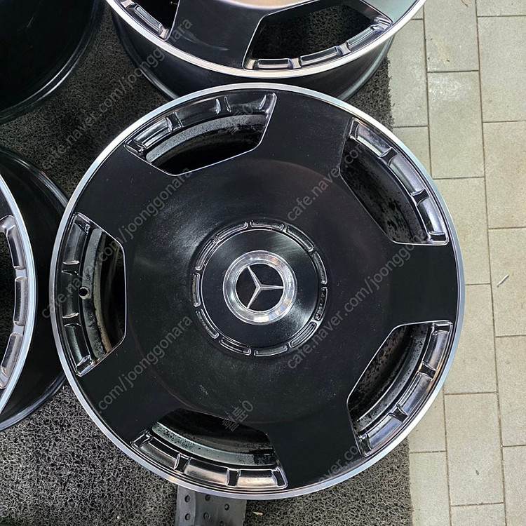 [ 중고 ] 벤츠 G63 AMG 스타일 20인치 블랙 휠 팝니다. ( S클래스 / E클래스 추천 ) 이미지