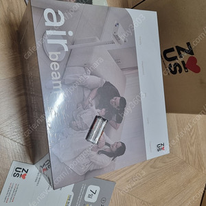 저스에어빔 빔프로젝트(테스트만1회 새것,거치대,스크린 포함)