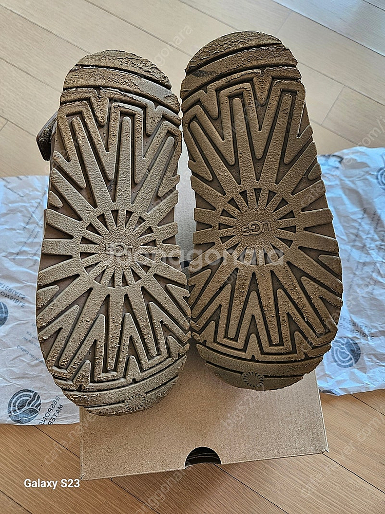 어그 골든글로우 (37)235--3