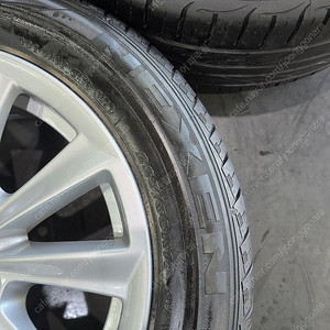 BMW 5시리즈 17인치 순정 중고 실버 도색 휠타이어 225 55 17 중고 타이어 조합