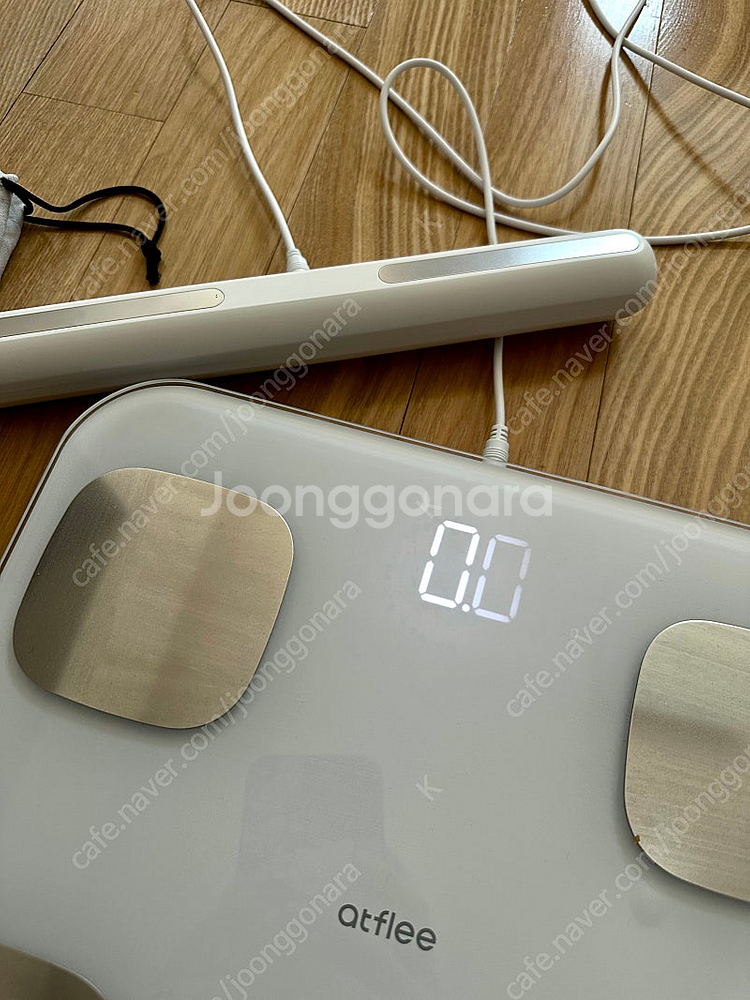 앳플리 아이그립 바디체중계--1