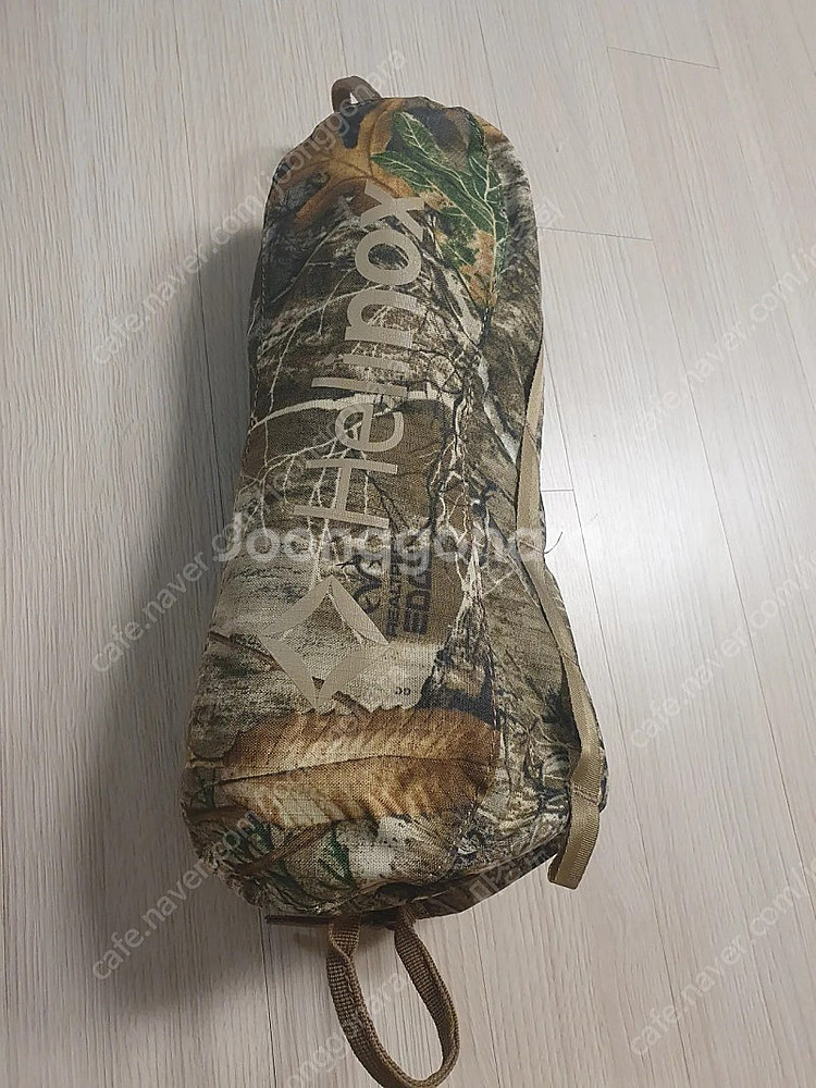 헬리녹스 리얼트리 체어원 판매합니다.--0