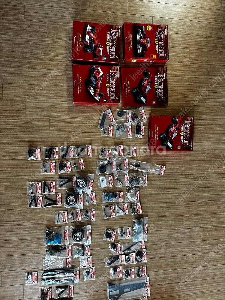 데아고스티니 1/8 페라리 F-2004 엔진 RC Ve...--0