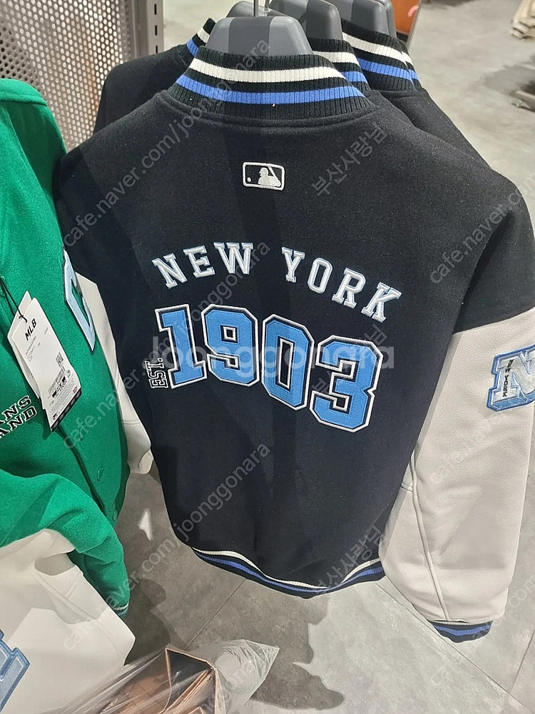 MLB 와펜 로고 바시티자켓 완전새상품 저렴히판매!--1