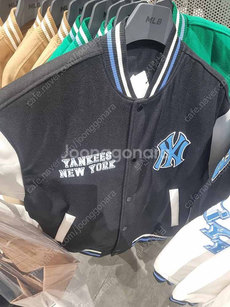 MLB 와펜 로고 바시티자켓 완전새상품 저렴히판매!--2