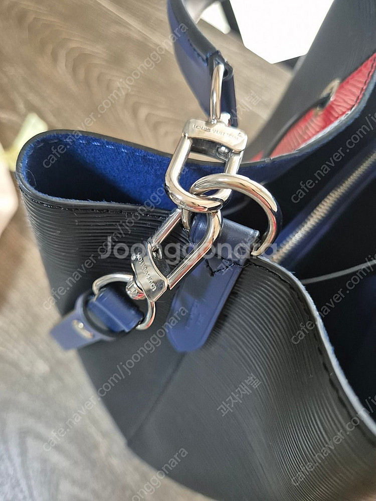 루이비통 M52161 에삐 투톤 스프라이프 노에 버킷백--5