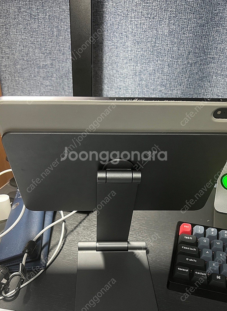 니케 아이패드 마그네틱 거치대 11인치/13인치 호환--2