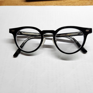 젠틀몬스터 밀란A+티타늄 고급 코받침 급매합니다!!