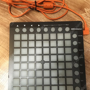 Novation LaunchPAD MINI Mk2 | 런치패드 미니2