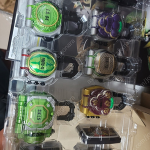 가면라이더 가이무 CSM 쿠레시마세트