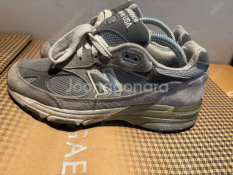 뉴발란스 993(정품) 220mm--1