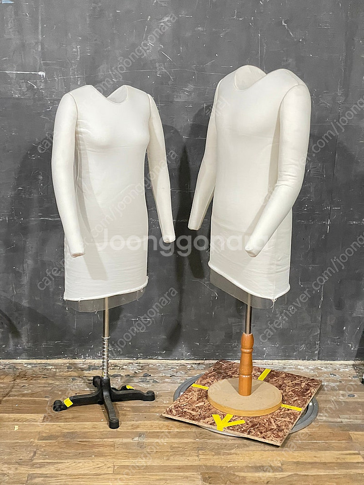 아웃도어 의상 촬영용 고스트 마네킹 남녀--1