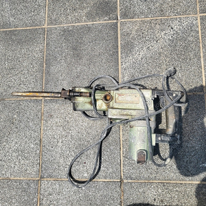 해머드릴
