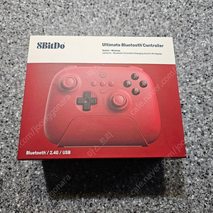 8BitDo Ultimate 레드색상 무선 컨트롤러 풀박스 팝니다.