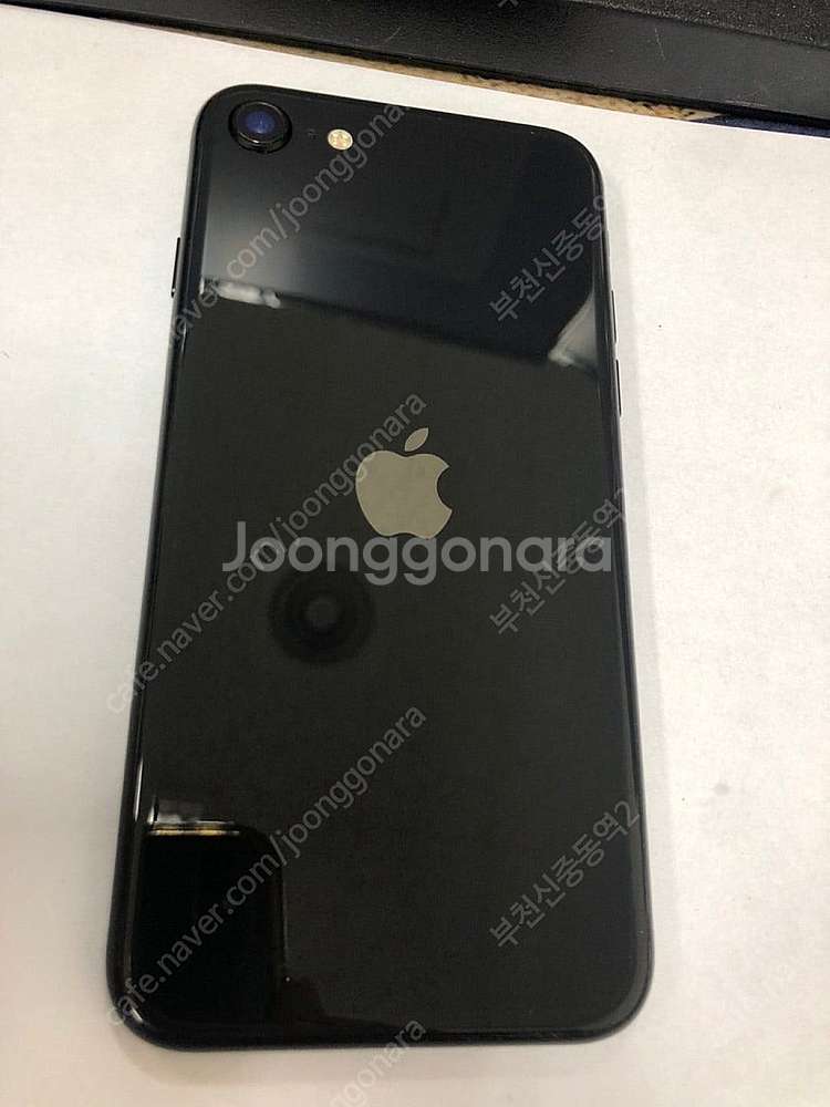 195854 아이폰SE2 블랙 SSS급 64GB 공신폰...--0