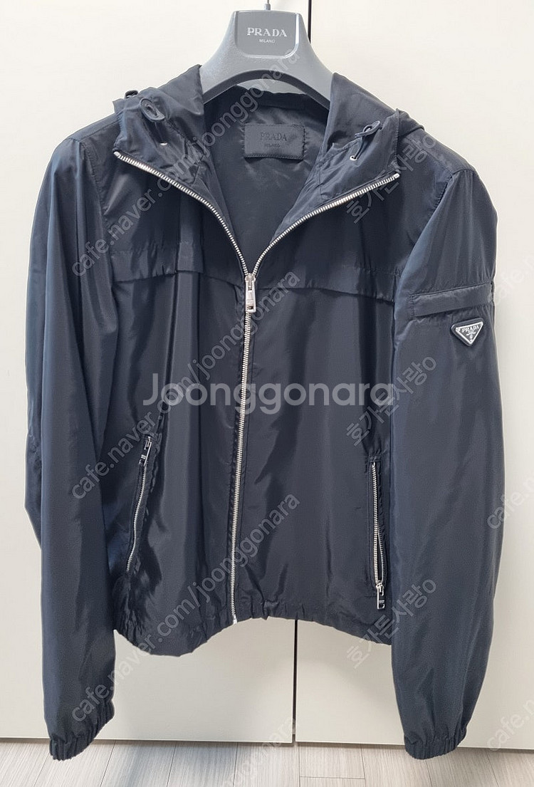 프라다 정품 리나일론 바람막이 SGA466 블랙 50(100)사이즈 판매--0